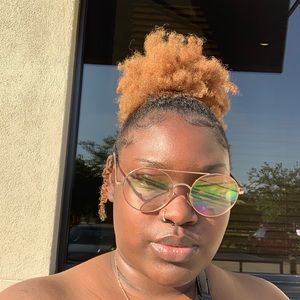 Meet your Posher, Achille